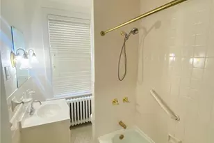 2247 Fairview Ave, Wilson, PA 18042 - Photo 10