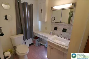 1022 Hilton St, Bethlehem City, PA 18017 - Photo 14