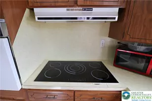 1022 Hilton St, Bethlehem City, PA 18017 - Photo 10