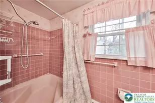 2440 S Fountain St, Allentown City, PA 18103 - Photo 26