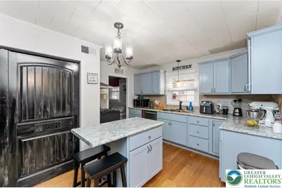 18 S Callowhill Street, Topton, PA 19562 - Photo 10