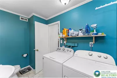 18 S Callowhill Street, Topton, PA 19562 - Photo 16