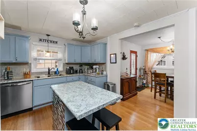 18 S Callowhill Street, Topton, PA 19562 - Photo 12