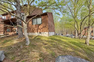 524 Wales Ct, Lehman Twp, PA 18324 - Photo 2