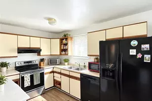 524 Wales Ct, Lehman Twp, PA 18324 - Photo 4