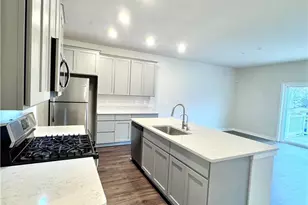 7512 Clayton Ave, Upper Saucon Township, PA 18036 - Photo 6