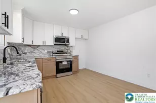 142 Towering Ct, Chestnuthill Twp, PA 18353 - Photo 18