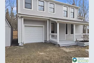 142 Towering Court, Chestnuthill Twp, PA 18353 - Photo 10