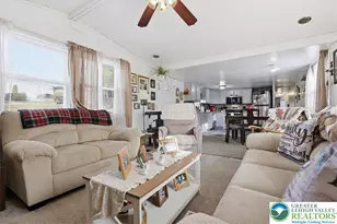 10 E Zimmer Dr, Lehigh Township, PA 18088 - Photo 10