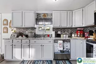 10 E Zimmer Dr, Lehigh Township, PA 18088 - Photo 18