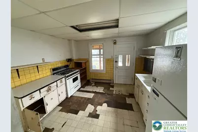 247 W Hazard Street, Summit Hill Boro, PA 18250 - Photo 16