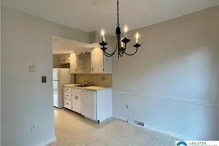 573 Ponds Edge Ln, Allentown City, PA 18104 - Photo 8