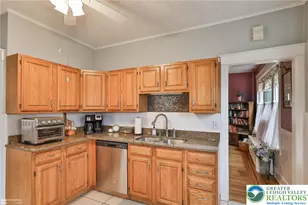 615 N 24th St, Allentown City, PA 18104 - Photo 12