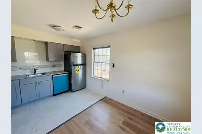 203 E Emmaus Avenue #2, Salisbury Township, PA 18103 - Photo 4