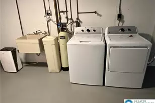 2240 W Woodlawn St, South Whitehall Township, PA 18104 - Photo 30