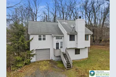 186 Thornapple Lane, Coolbaugh Twp, PA 18466 - Photo 2