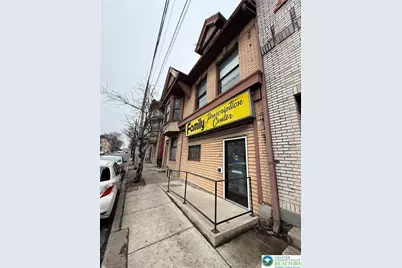 437 Wyandotte Street, Bethlehem City, PA 18015 - Photo 2