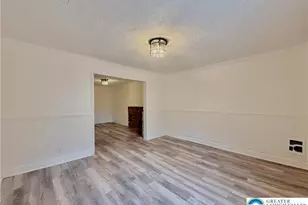 828 W Maple St, Allentown City, PA 18101 - Photo 2