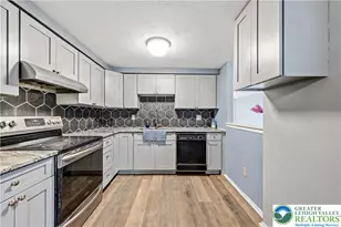 1613 Shenandoah Ct, South Whitehall Township, PA 18104 - Photo 6