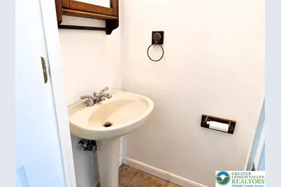 5714 Greens Drive, Lower Macungie Township, PA 18106 - Photo 16