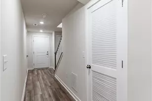 4936 Brookside Ct, Upper Saucon Township, PA 18036 - Photo 4