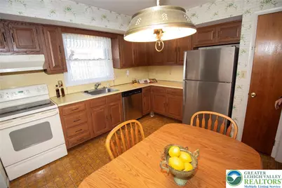 1051 N 10th Street, Whitehall Township, PA 18052 - Photo 12