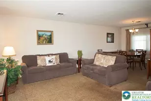 1051 N 10th St, Whitehall Township, PA 18052 - Photo 8