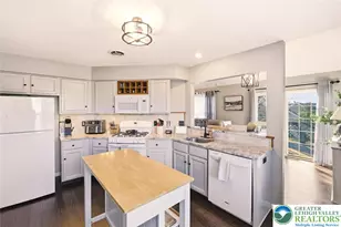 3220 Carbon St, Whitehall Township, PA 18052 - Photo 8