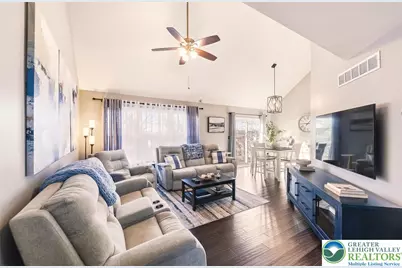 3220 Carbon Street, Whitehall Township, PA 18052 - Photo 4