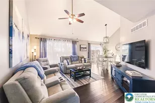 3220 Carbon St, Whitehall Township, PA 18052 - Photo 4