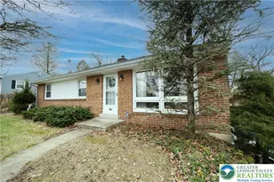 5556 Park Valley Rd, North Whitehall Township, PA 18078 - Photo 2