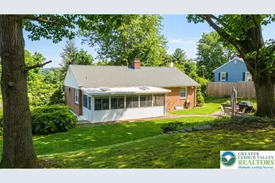 5556 Park Valley Road, North Whitehall Township, PA 18078 - Photo 6