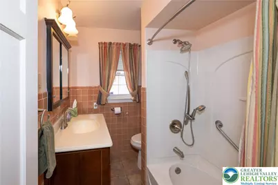 5556 Park Valley Road, North Whitehall Township, PA 18078 - Photo 16