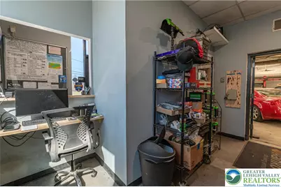 2227 N 3rd Avenue, Whitehall Township, PA 18052 - Photo 8