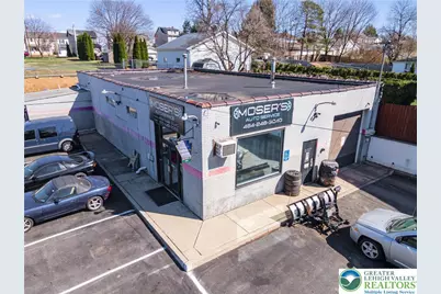 2227 N 3rd Avenue, Whitehall Township, PA 18052 - Photo 2