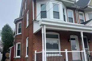 40 Locust St, Macungie Boro, PA 18062 - Photo 2