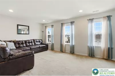 9581 Sleepy Hollow Lane, Upper Macungie Township, PA 18031 - Photo 18