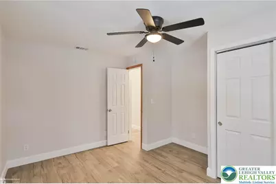 7718 Sweetwood Drive, Lower Macungie Township, PA 18062 - Photo 32