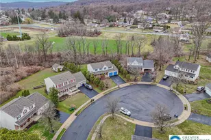 40 Elk Ct, Exeter Township, PA 19606 - Photo 4