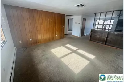 2563 Gap View Road #Apt 1 "2565", Slatington Boro, PA 18080 - Photo 4