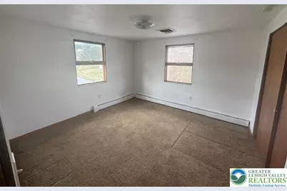 2563 Gap View Road #Apt 1 "2565", Slatington Boro, PA 18080 - Photo 8