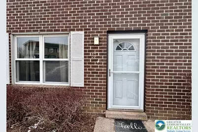 53 Eisenhower Circle, Whitehall Township, PA 18052 - Photo 2