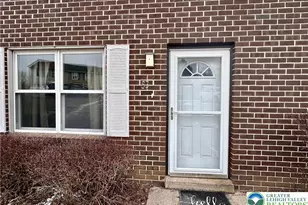 53 Eisenhower Cir, Whitehall Township, PA 18052 - Photo 2