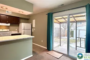 53 Eisenhower Cir, Whitehall Township, PA 18052 - Photo 10