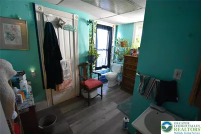 22 S Raspberry Street, Easton, PA 18042 - Photo 6