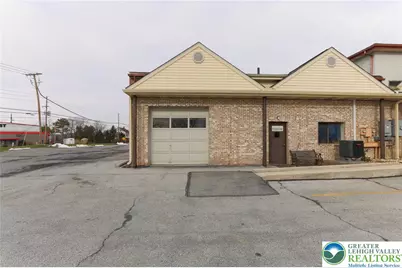 1653 Hausman Road, South Whitehall Township, PA 18104 - Photo 4