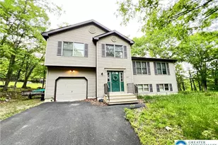 107 Warbler Ct, Lehman Twp, PA 18324 - Photo 2