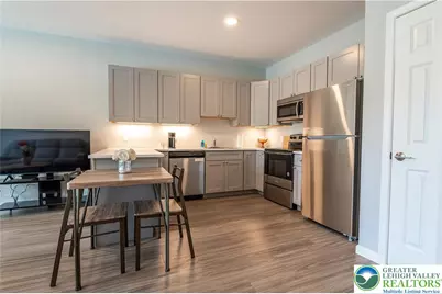 948 N Front Street #C-1, Allentown City, PA 18102 - Photo 6