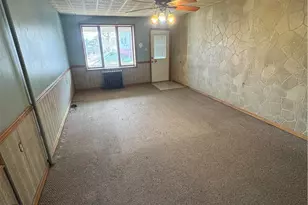 130 6th St, Coaldale, PA 18218 - Photo 4