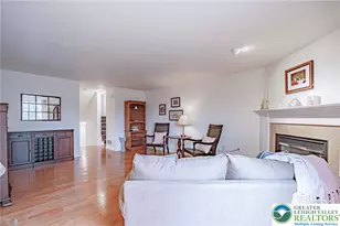 15 Holly Ct, Easton, PA 18040 - Photo 10